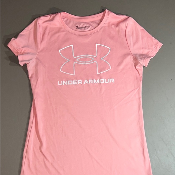 Under Armour Women's small Pink T-Shirt - Picture 1 of 3